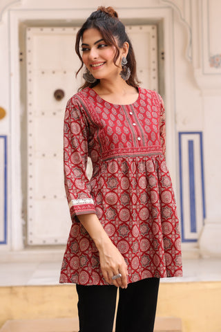 Women ethnic print cotton kurti top