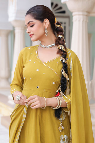 Women festive cotton kurta outfit