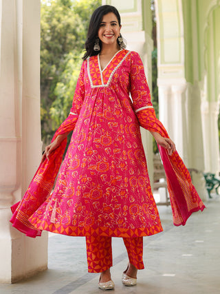 Women festive floral kurta outfit