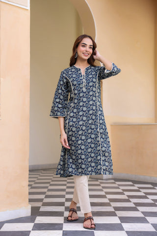Women floral cotton straight kurta