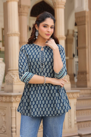Women floral printed cotton top