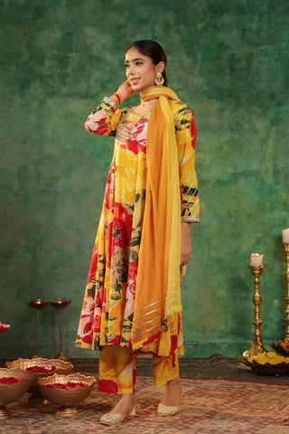 Women’s cotton kurta set with gotta patti