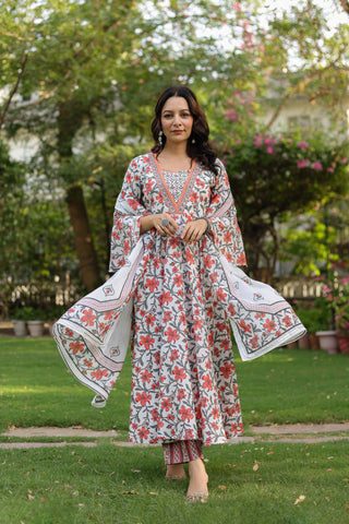 Women's ethnic floral printed cotton outfit with dupatta