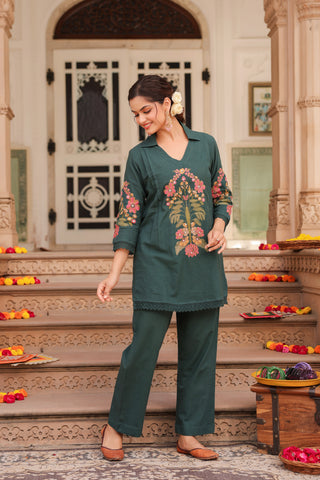 Women tunic and trouser set