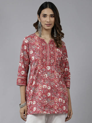 Women Rose Floral Printed Pure Cotton Straight Kurti