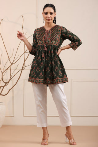 Women Green & Maroon Floral Printed Pure Cotton Empire A line Kurti