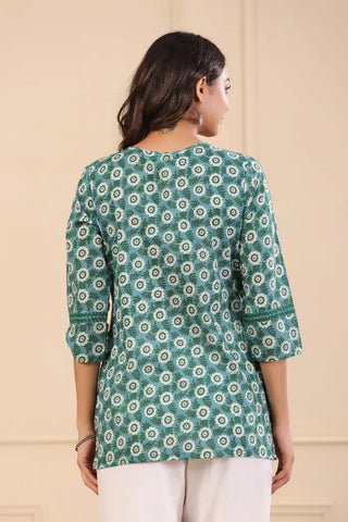 Women Green Floral Printed Tie Up Neck Pure Cotton Kurti