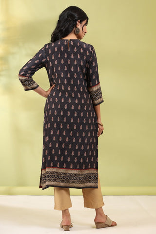 Women Black Digital Printed Mirror Work Straight Kurta