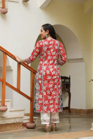 Women Red Floral Printed Pure Cotton Straight Kurta