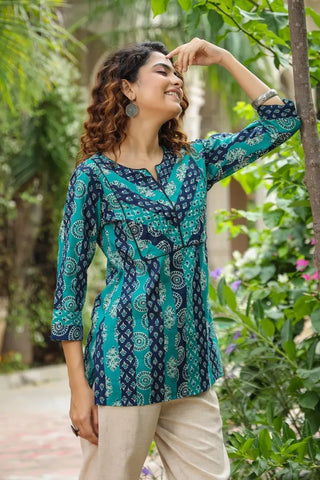 Women Green Ethnic Motifs Printed Pure Cotton Kurti