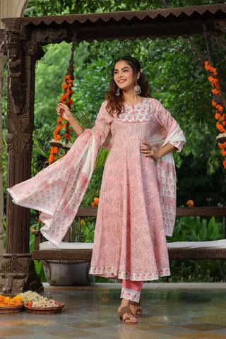 Women Pink Floral Printed Sequined Anarkali Kurta Set