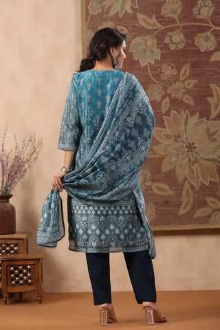 Women Blue Ethnic Motifs Printed Kurta Set