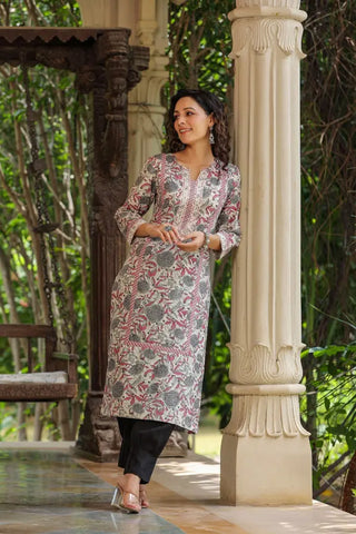 Women Rose Floral Printed Straight Kurta