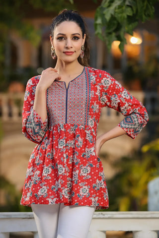 Women Red & Navy Blue Floral Printed Pure Cotton Kurti