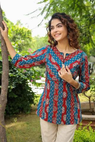 Women Blue Ethnic Motifs Printed Pure Cotton Kurti