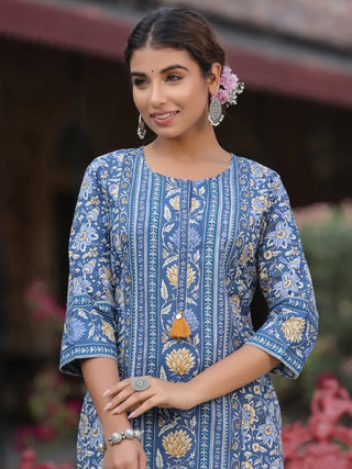 Women Blue Ethnic Motifs Printed Straight Kurta