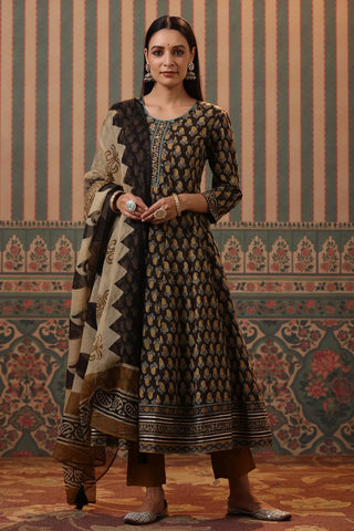 Women Mustard Paisley Printed Pure Cotton Anarkali Kurta with Trousers & Dupatta