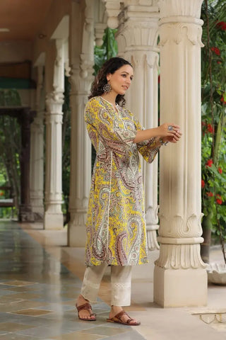 Women Yellow & Beige Paisley Printed A-line Kurta