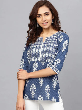 Women Navy Blue & Off White Printed Cotton A line Kurti