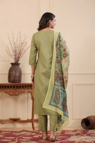 Women Green Solid Straight Embroridery Kurta Set