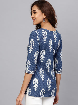 Women Navy Blue & Off White Printed Cotton A line Kurti