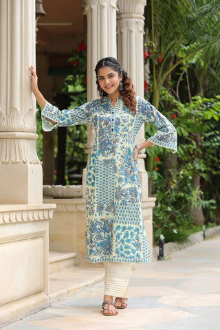 Women Blue Floral Printed Pintucks Kurta