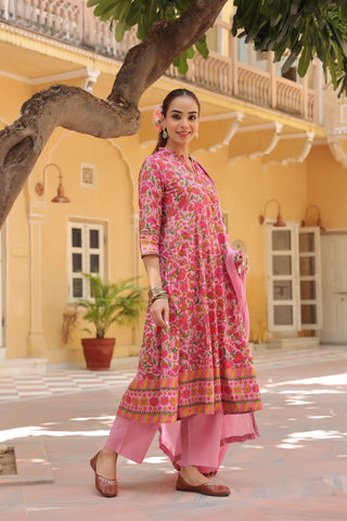 festive pink kurta set women